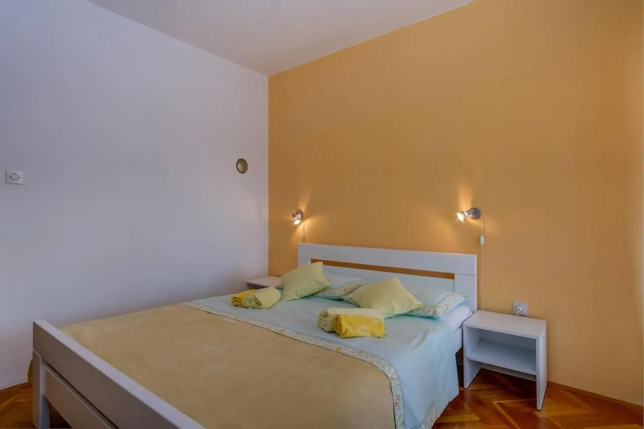 فندق House Ruzica مالي لوشينغْ بيت ضيافة